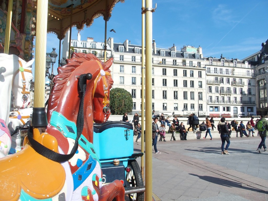 Paris sous le soleil - Hôtel de Ville